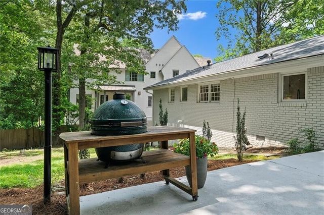 1723 Fernleaf Circle NW, Atlanta, GA 30318
