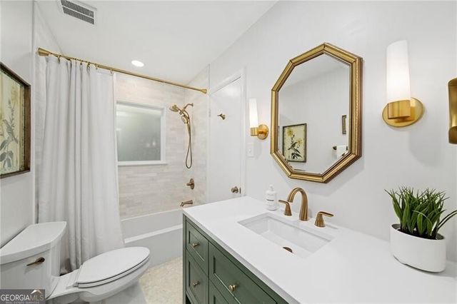 1723 Fernleaf Circle NW, Atlanta, GA 30318
