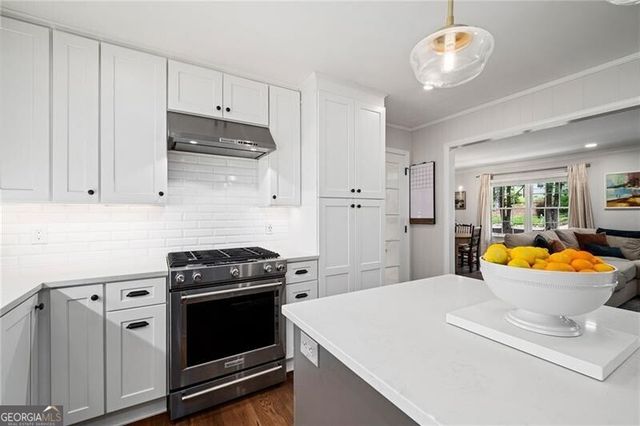 1723 Fernleaf Circle NW, Atlanta, GA 30318