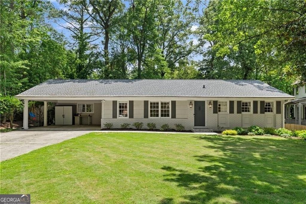1723 Fernleaf Circle NW, Atlanta, GA 30318