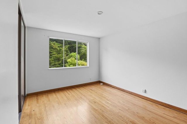 1033 Skyline Drive, Daly City, CA 94015