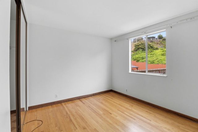 1033 Skyline Drive, Daly City, CA 94015