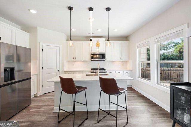 100 Grove View Road, Woodstock, GA 30189