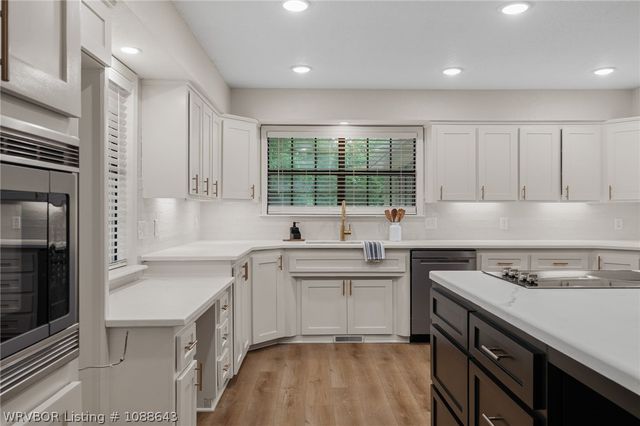 2904 Cedar Valley Drive, Greenwood, AR 72936