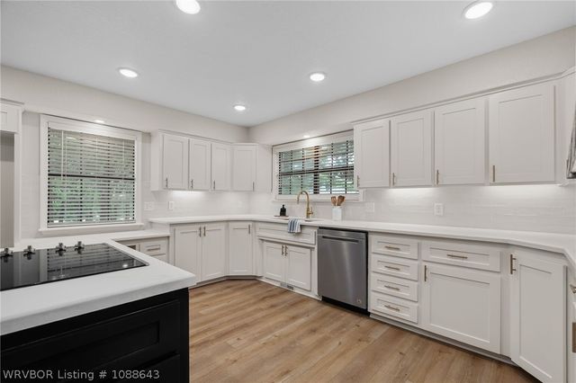 2904 Cedar Valley Drive, Greenwood, AR 72936