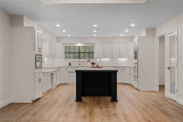 2904 Cedar Valley Drive, Greenwood, AR 72936