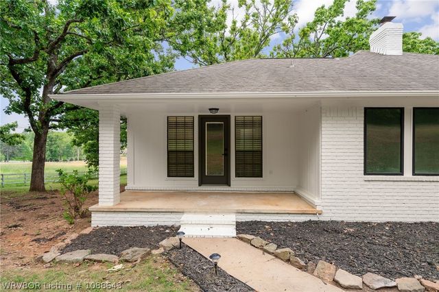 2904 Cedar Valley Drive, Greenwood, AR 72936