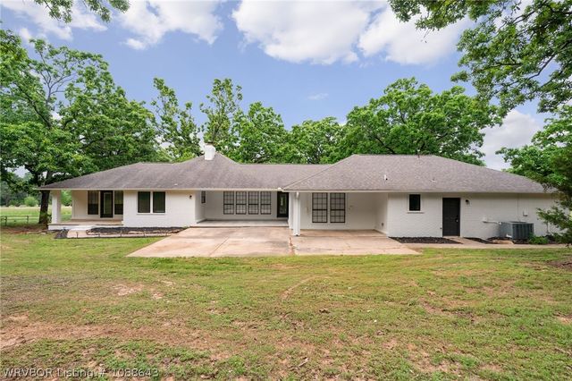 2904 Cedar Valley Drive, Greenwood, AR 72936