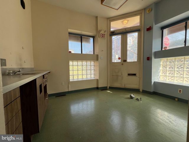 626 S 3RD ST, Philadelphia, PA 19147