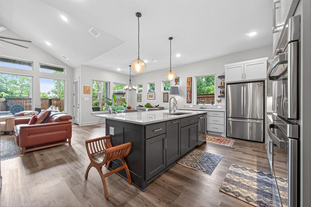 9979 Pebble Glen Drive, Conroe, TX 77304