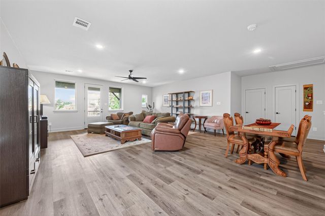 9979 Pebble Glen Drive, Conroe, TX 77304