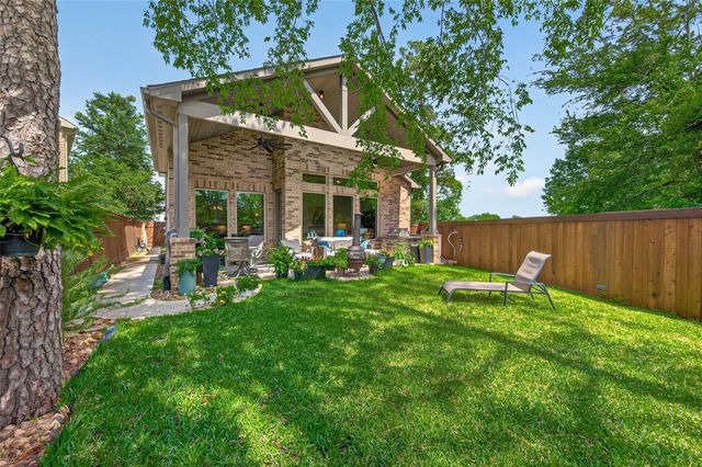9979 Pebble Glen Drive, Conroe, TX 77304