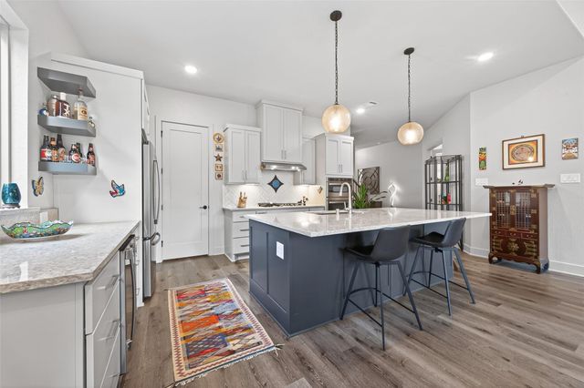 9979 Pebble Glen Drive, Conroe, TX 77304