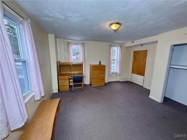 15 Sullivan Street, Cazenovia, NY 13035