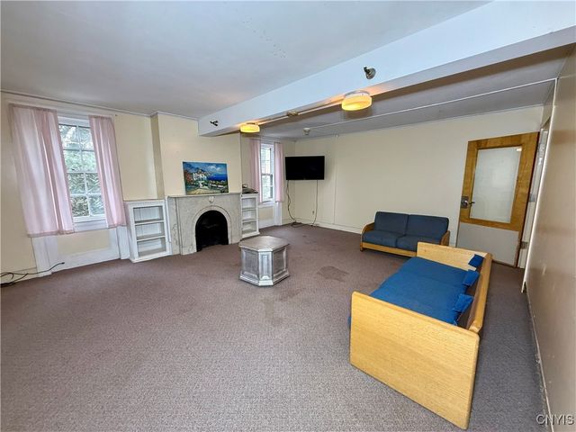 15 Sullivan Street, Cazenovia, NY 13035