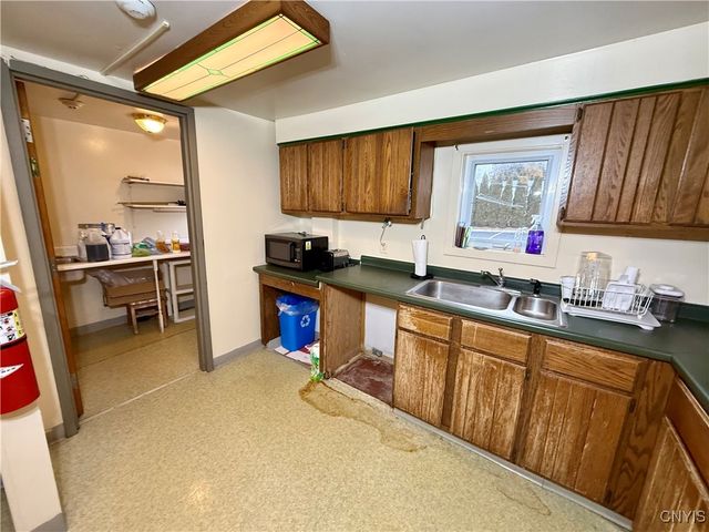 15 Sullivan Street, Cazenovia, NY 13035