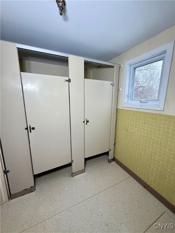 15 Sullivan Street, Cazenovia, NY 13035