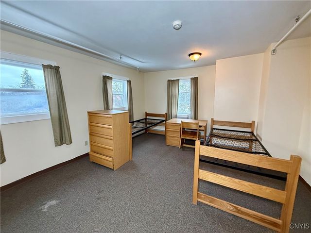 15 Sullivan Street, Cazenovia, NY 13035