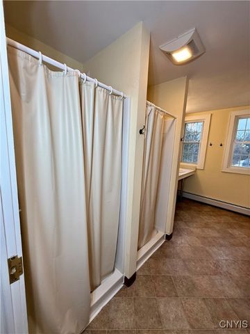 15 Sullivan Street, Cazenovia, NY 13035