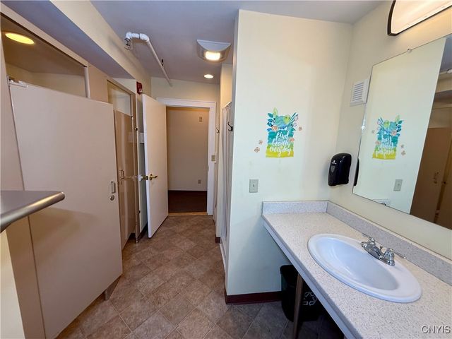 15 Sullivan Street, Cazenovia, NY 13035