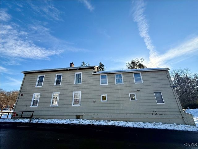 15 Sullivan Street, Cazenovia, NY 13035