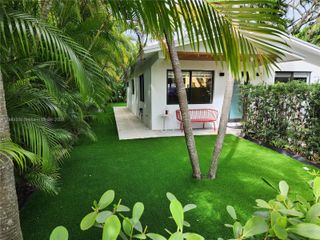 77 NE 43rd St 77, Miami, FL 33137