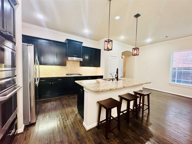 1041 Lone Ivory Trail, Arlington, TX 76005