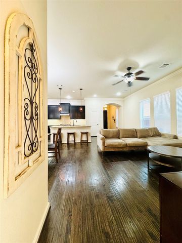 1041 Lone Ivory Trail, Arlington, TX 76005