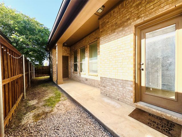 1041 Lone Ivory Trail, Arlington, TX 76005