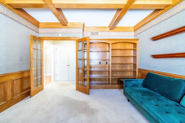 12027 Sycamore Lakes Court, Fort Wayne, IN 46814