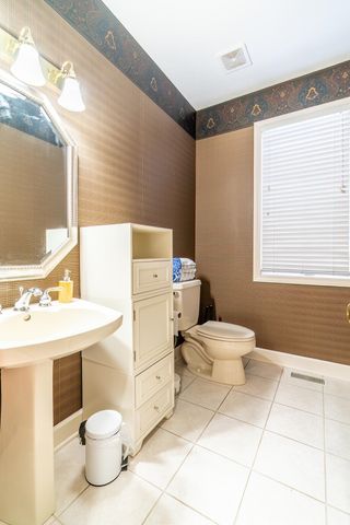 12027 Sycamore Lakes Court, Fort Wayne, IN 46814