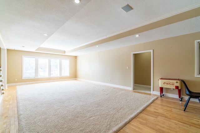 12027 Sycamore Lakes Court, Fort Wayne, IN 46814