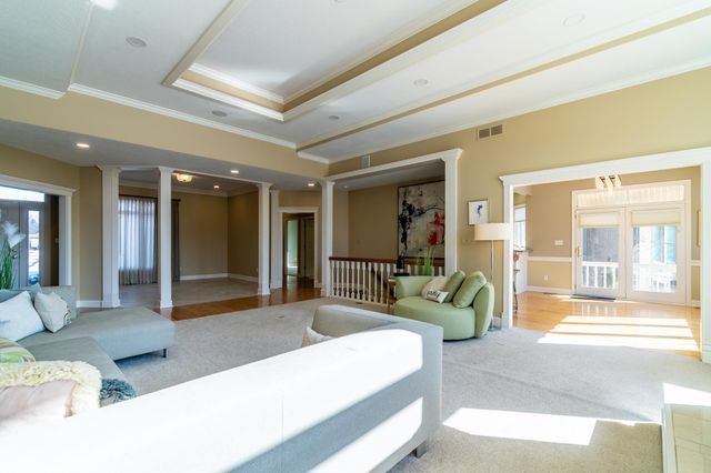 12027 Sycamore Lakes Court, Fort Wayne, IN 46814