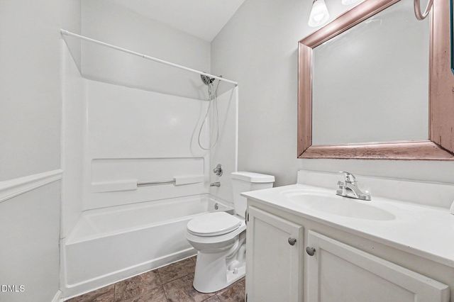 12104 Queensbridge Court, Raleigh, NC 27613