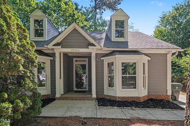 12104 Queensbridge Court, Raleigh, NC 27613