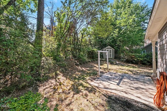 12104 Queensbridge Court, Raleigh, NC 27613
