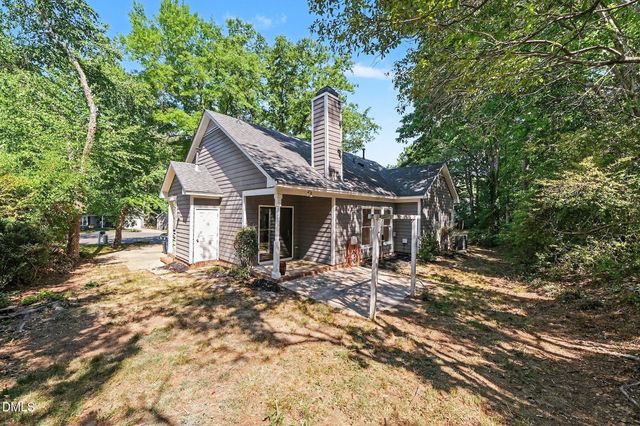 12104 Queensbridge Court, Raleigh, NC 27613