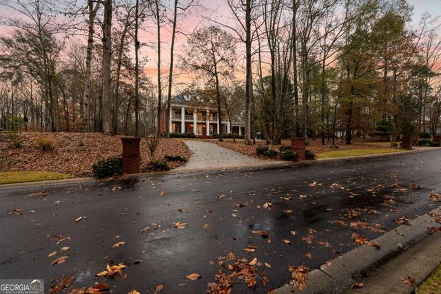 602 Embassy Court, Peachtree City, GA 30269