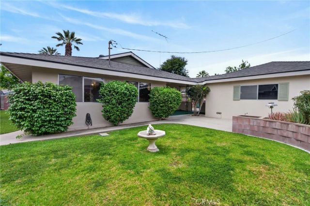 4963 Carlingford Avenue, Riverside, CA 92504