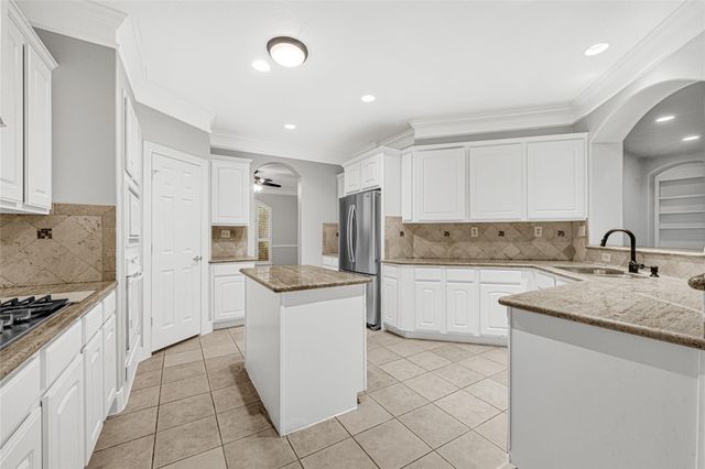 8619 Arranmore Lane, Houston, TX 77095