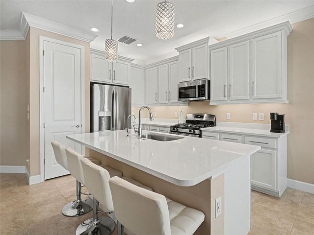 15576 SANTA POLA DRIVE, Wimauma, FL 33598