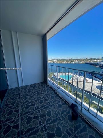 1865 E 79th St Cswy 10M, North Bay Village, FL 33141