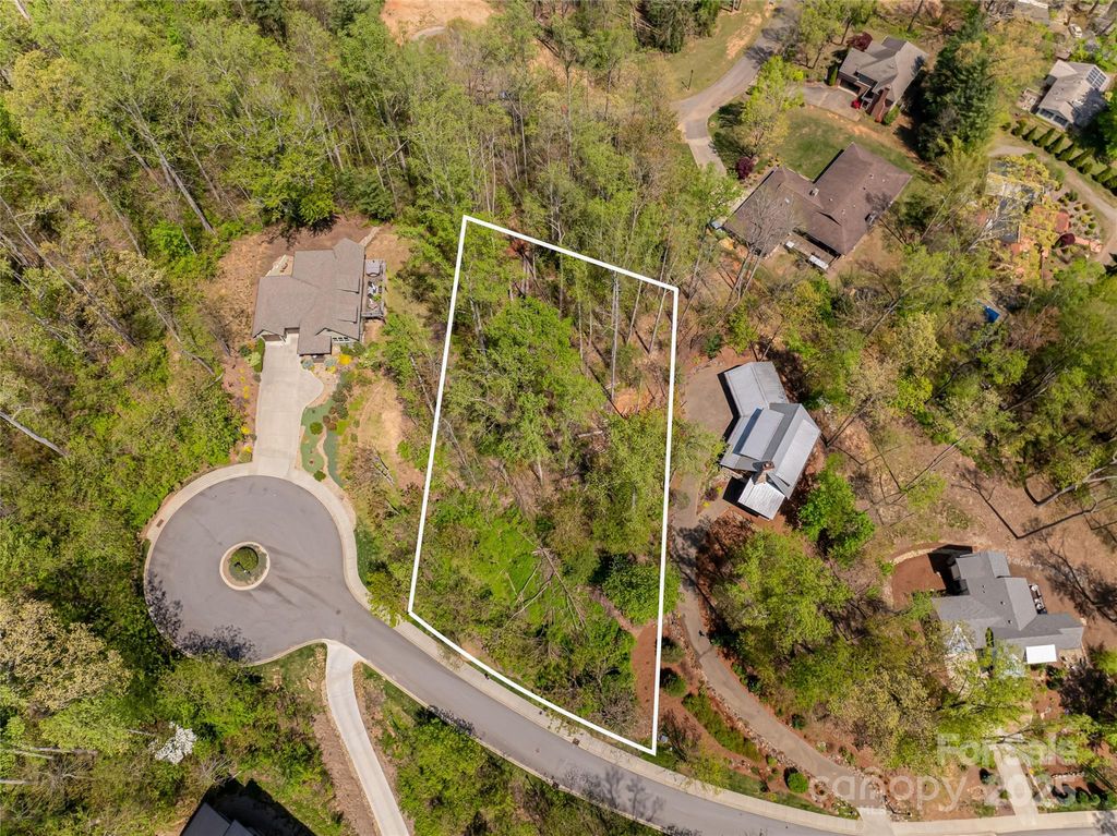 15 La Grange Drive, Asheville, NC 28805