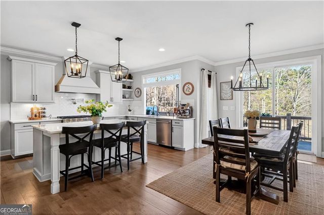 12630 Silver Fox Court, Roswell, GA 30075