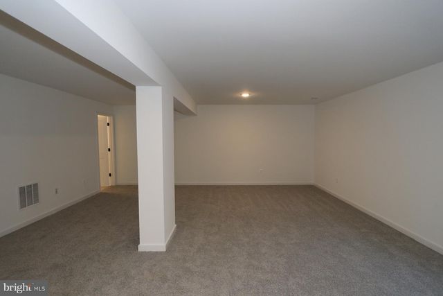 371 VALOR LANE, Martinsburg, WV 25405