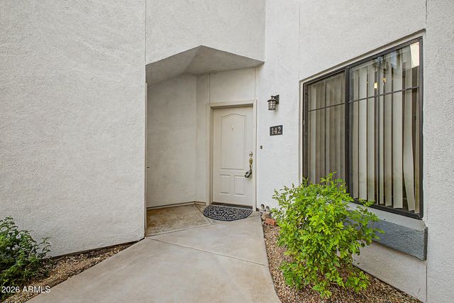 295 N RURAL Road 142, Chandler, AZ 85226
