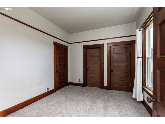 51738 Sw OLD PORTLAND Rd, Scappoose, OR 97056