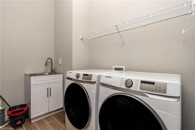 14586 Kelson CIR, Naples, FL 34114