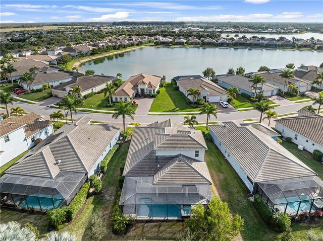 14586 Kelson CIR, Naples, FL 34114