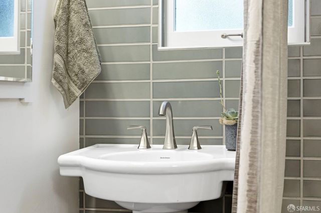 158 Carmel Street, San Francisco, CA 94117